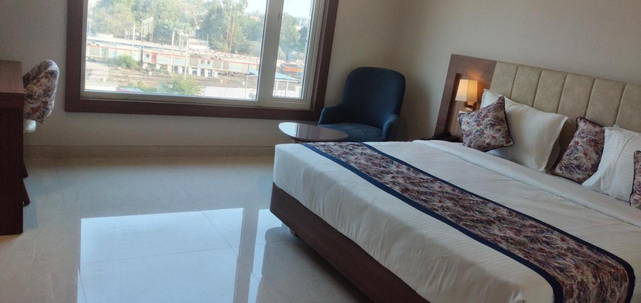 Hotel Four Element Varanasi Eksteriør billede